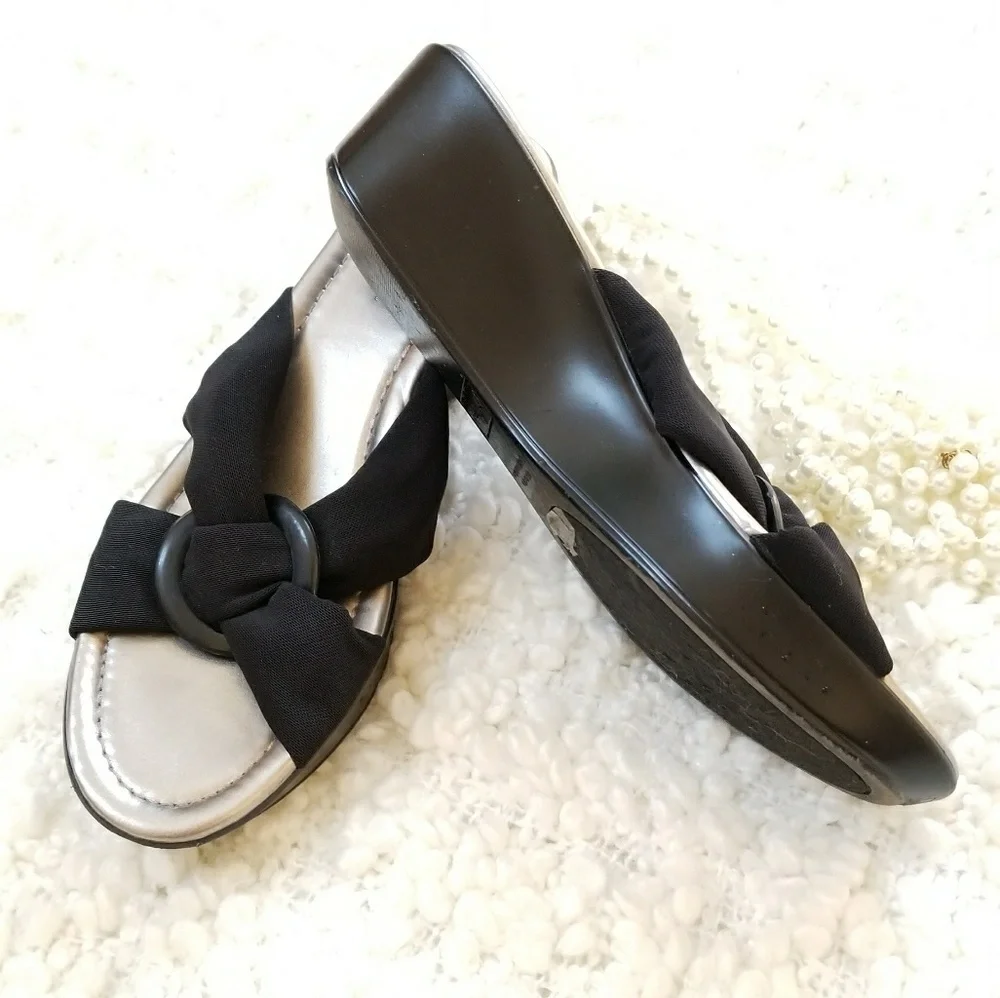 St John's Bay Black Wedge criss cross sandals